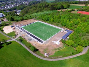 Neue Heimat. Neben den drei Rasenplätzen in Kubach, Kirschhofen und Odersbach steht der (J)SG Oberlahn demnächst auch ein Kunstrasenplatz zur Verfügung, um insbesondere in den Wintermonaten den Trainings- und Spielbetrieb zu sichern (Foto: Carsten Dorth)